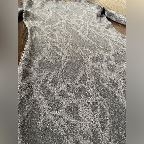 WhiteHouseBlackMarket Women’s M Jacquard Sweater Sheath Gray Midi Dress - NWT!! - Picture 10 of 11